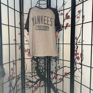 47 Brand Gray New York Yankees T-Shirt